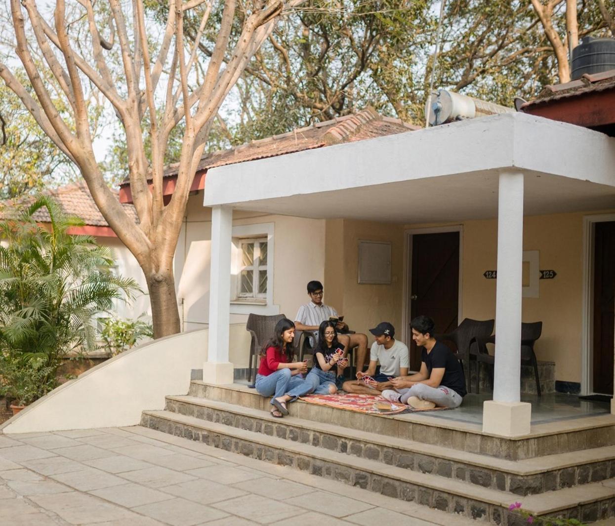 Modi'S Resort, Karjat Exteriér fotografie